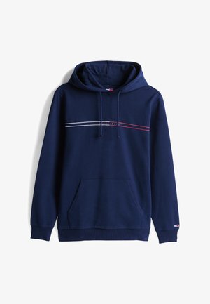Marineblauer Hoodie aus weichem Material, mit einer Vordertasche, verstellbarem Kordelzug an der Kapuze und roten sowie weißen horizontalen Streifen über der Brust.