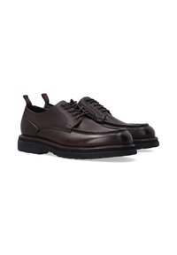 Braune Lederschuhe mit strukturiertem Finish, runder Zehenpartie, Schnürverschluss und kontrastierender schwarzer Gummisohle. Schlaufe am Absatz.
