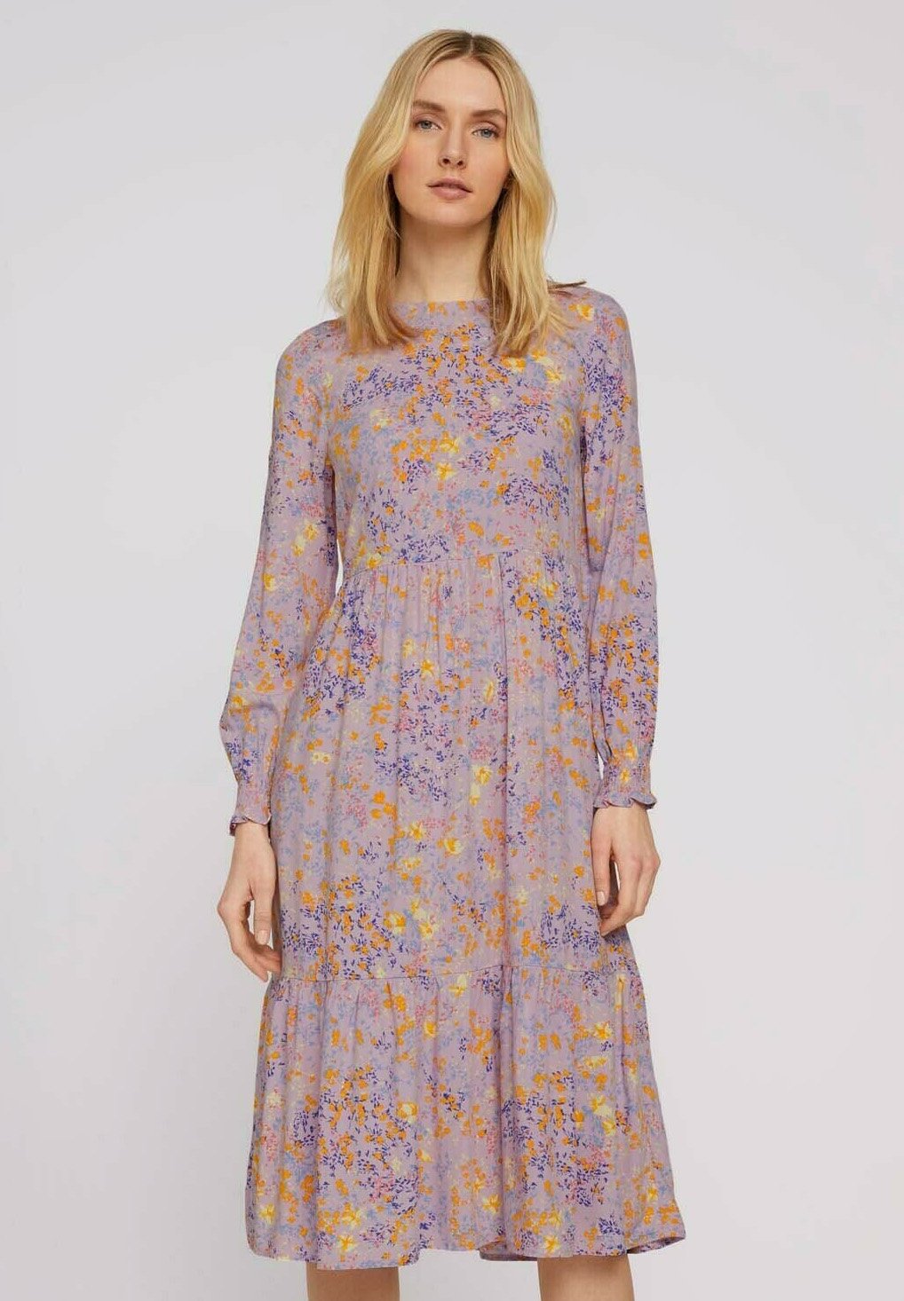 Tom Tailor Kleider Jumpsuits Blumen Midikleid Mit Volants Freizeitkleid Lilac Yellow Flower Design Lila Zalando De 