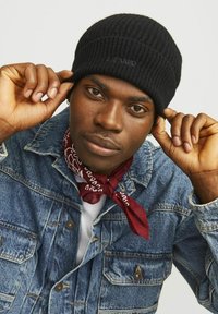 Jack & Jones JACPLUMP - Bonnet - black beauty