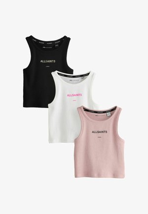Tre ribstrikkede ærmeløse croptops i sort, hvid og lyserød, hver med "ALLSAINTS LONDON" trykt på forsiden.