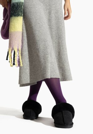 Gooce Tofflor & inneskor - black