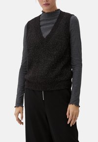 QS Sweter