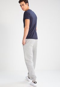 Urban Classics BASIC SWEATPANTS - Tepláky - grey