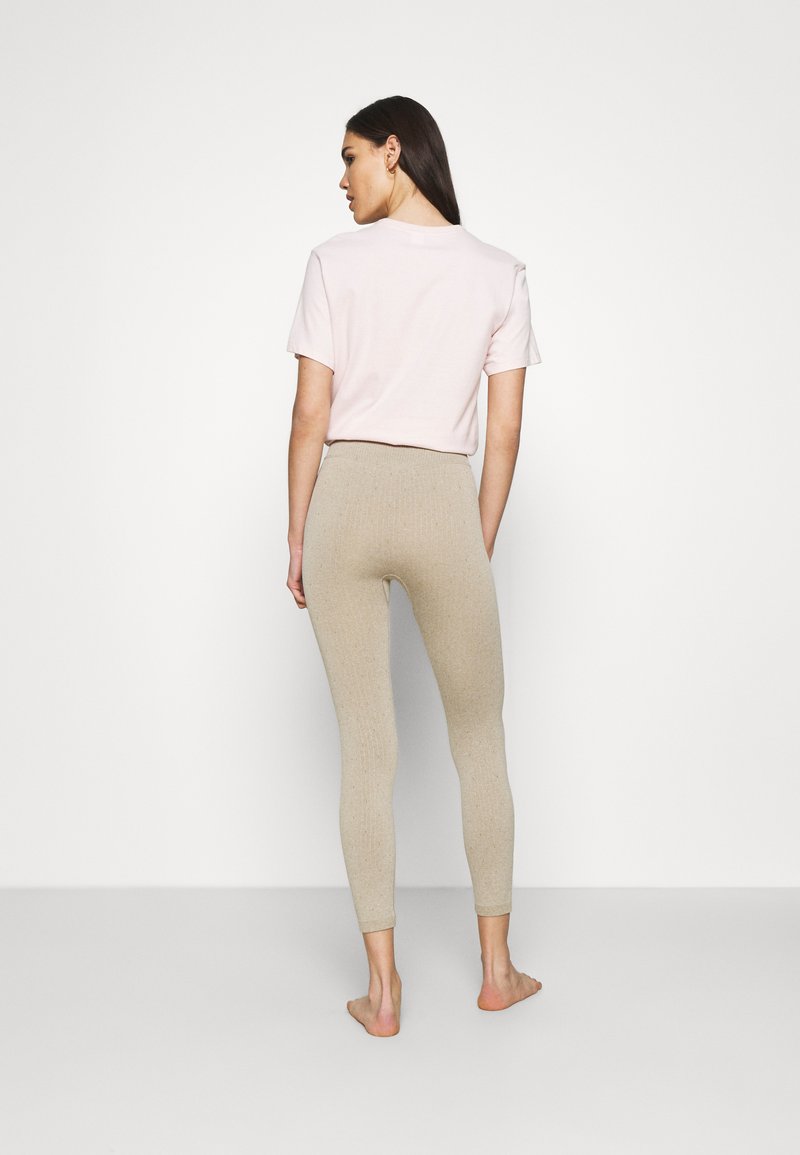 Damen Nachthemden | MAGIC Bodyfashion LOUNGE PANTS Nachtwäsche Hose sand - OU12827 Damen Nachthemden | MAGIC Bodyfashion LOUNGE PANTS Nachtwäsche Hose sand - OU12827