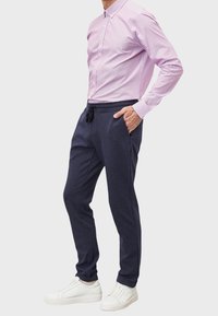 AC&CO / ALTINYILDIZ CLASSICS Kalhoty - dark blue