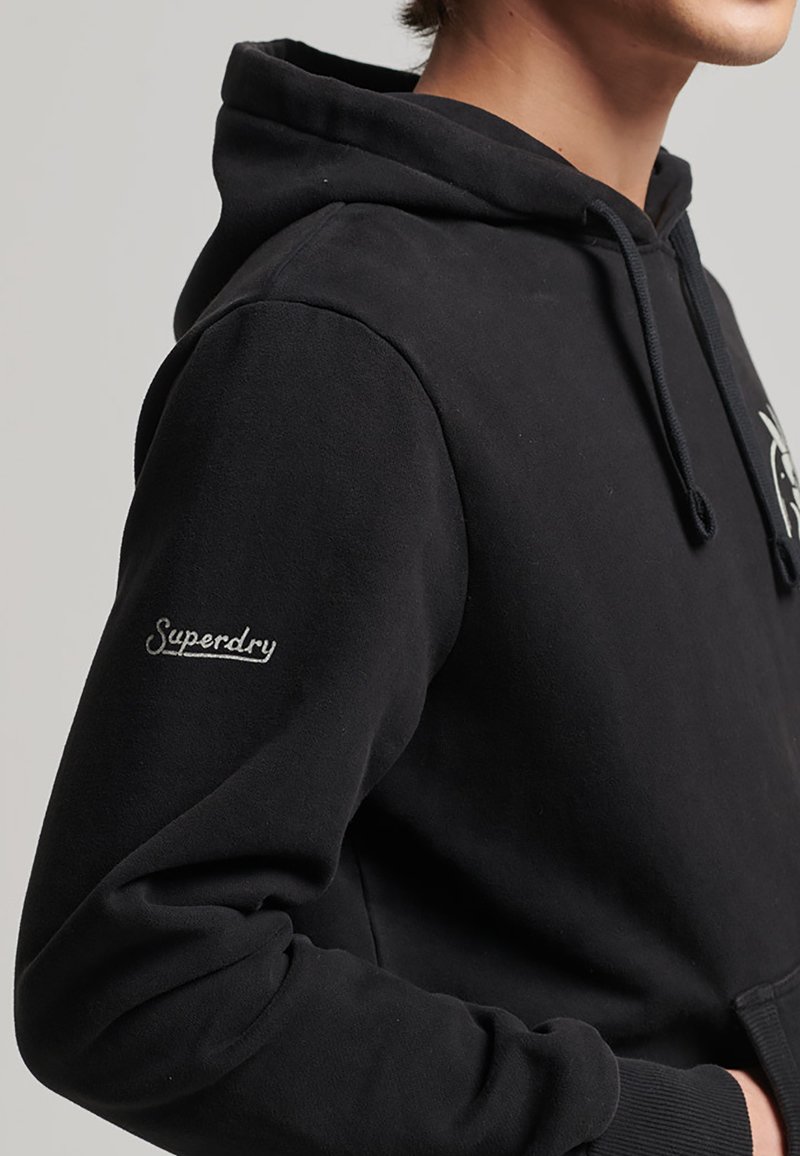 Herren Kapuzenpullover | Superdry VINTAGE TANGLED Kapuzenpullover black/schwarz - IQ39991 Herren Kapuzenpullover | Superdry VINTAGE TANGLED Kapuzenpullover black/schwarz - IQ39991