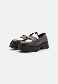 HUGO KRIS LOAFER - Mokasīni - rust/copper