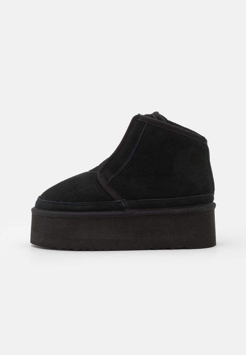 Even&Odd Enkellaarsjes met plateauzool zwart