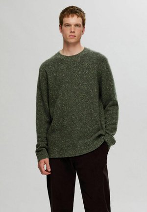 Selected Homme MIT RUNDHALSAUSSCHNITT  - Maglione - forest night