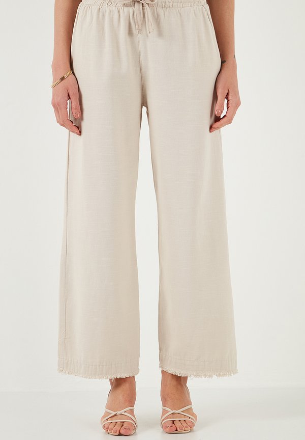 REGULAR FIT - Stoffhose - stone