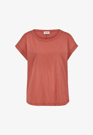 Kurzärmeliges T-Shirt aus Baumwolle in Rostfarbe mit rundem Ausschnitt und aufgerollten Ärmeln, dargestellt vor einem schlichten weißen Hintergrund.