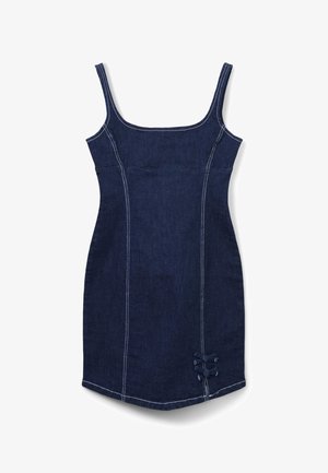 Abito in denim blu scuro con spalline sottili, silhouette aderente, cuciture bianche sulle cuciture e fiocchi decorativi all'orlo.