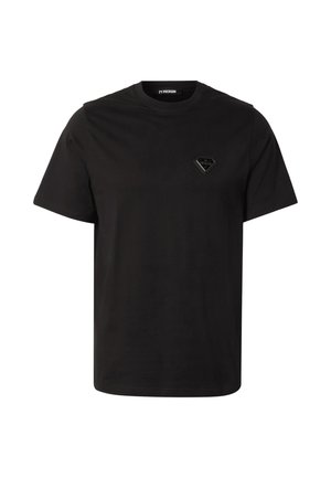 T-shirt nera a maniche corte con girocollo e piccolo logo a toppa triangolare nero sul petto sinistro con la scritta "2Y PREMIUM."