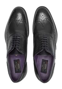 Next SIGNATURE WING CAP BROGUE - Pantofi eleganți cu șireturi - black