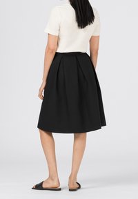 HALLHUBER A-linjekjol - black