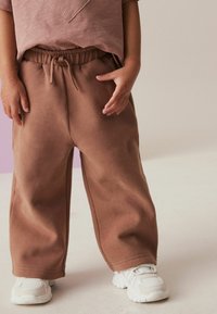 Next WIDE LEG JOGGERS - REGULAR FIT - Tréningruha alsók - brown