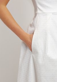 HUGO Robe de soirée - off-white