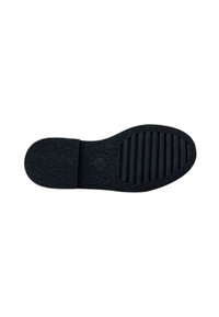 Suola di scarpa in gomma nera con superficie texturizzata, scanalature orizzontali e bordo arrotondato. Include una marcatura della taglia, un logo in rilievo e un'area centrale liscia.