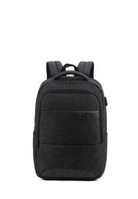 Zaino in tessuto nero con spallacci imbottiti, maniglia superiore e numerosi scomparti con zip. Presenta un design texturizzato e accenti sottili.