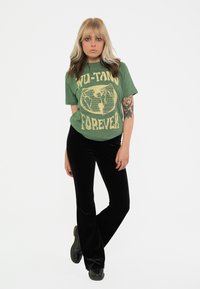 Paradiso Clothing WU-TANG CLAN FOREVER - Print T-shirt - green
