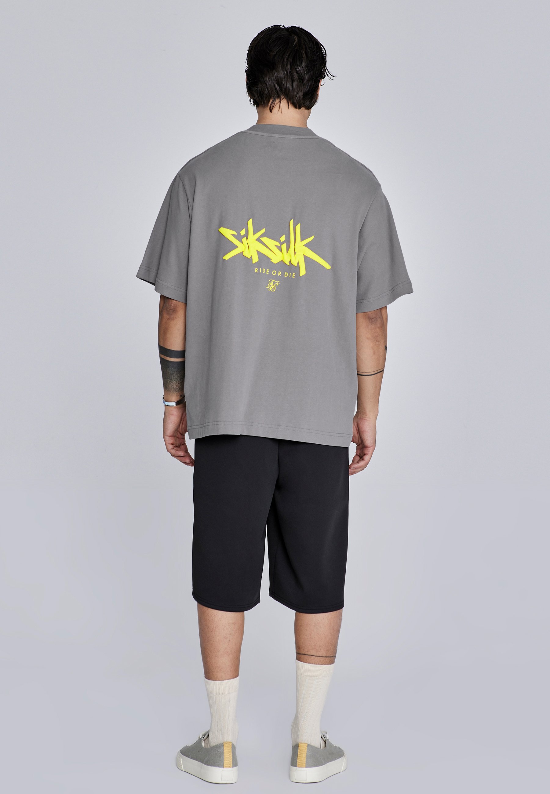 SIKSILK Print T-shirt - grey neon yellow/grey - Zalando.ie