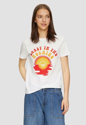 QS - T-shirt z nadrukiem