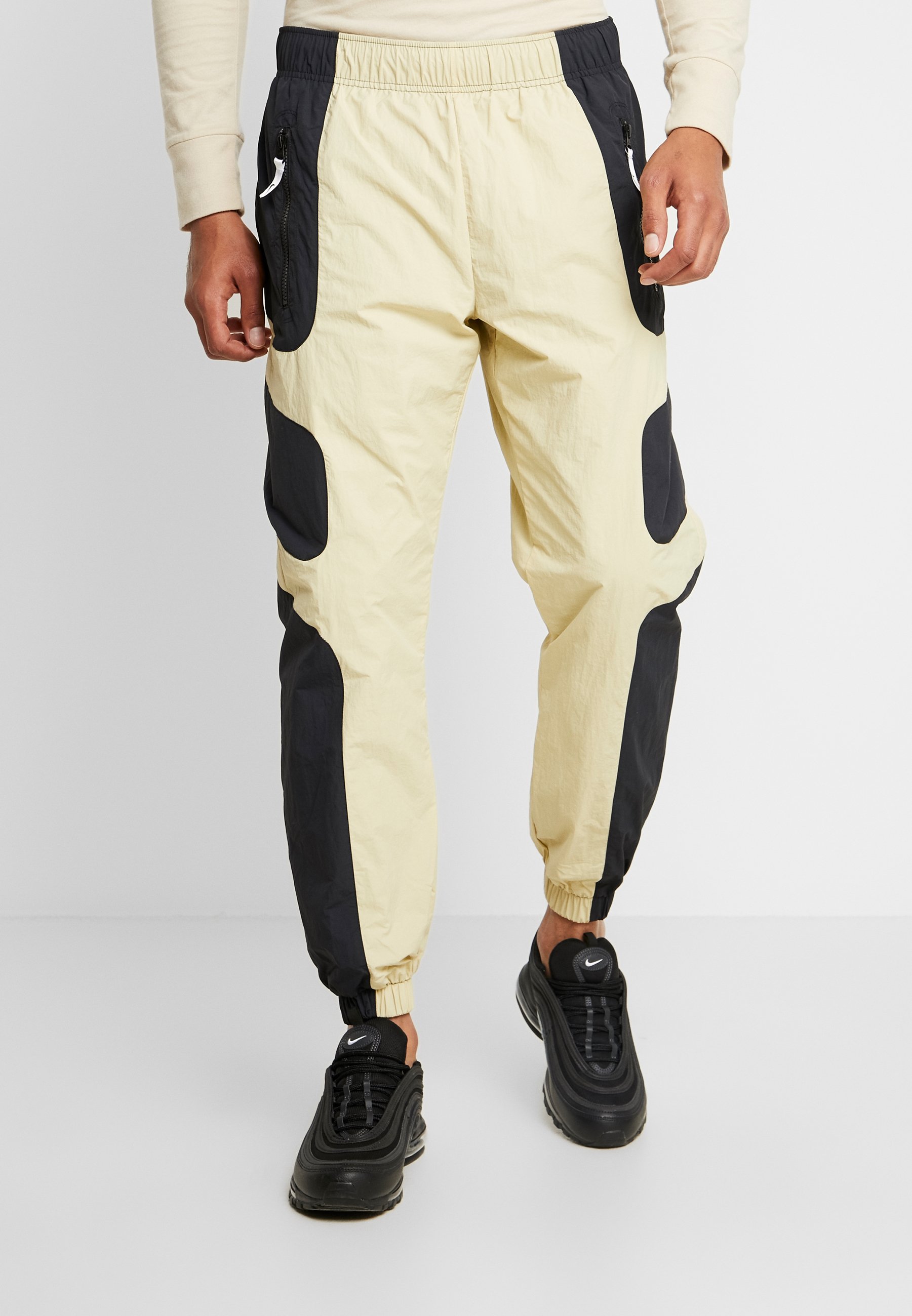 nike re issue tracksuit