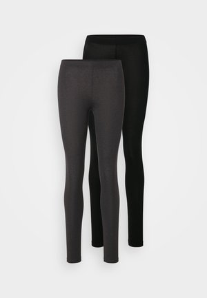 Zwei Paar Leggings: eine dunkelgraue und eine schwarze. Sie verfügen über eine glatte Textur, elastische Taillenbunde und eine figurbetonte Silhouette.