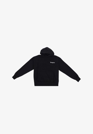 Fekete pulóver, puha anyagból készült, elöl zsebes, bordázott mandzsettákkal és húzózsinóros kapucnival. Az elején logó található.