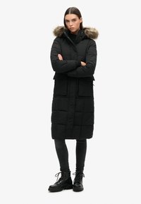 Unselected, jet black