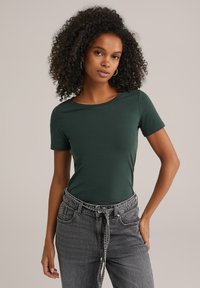 Unausgewählt, green