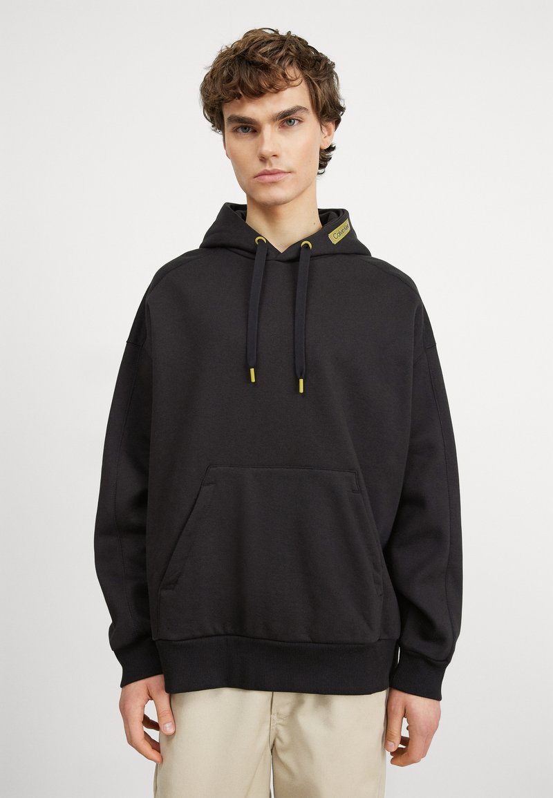 Calvin Klein - GRID LOGO MODERN COMFORT HOODIE - Mikina - black, Zvětšit