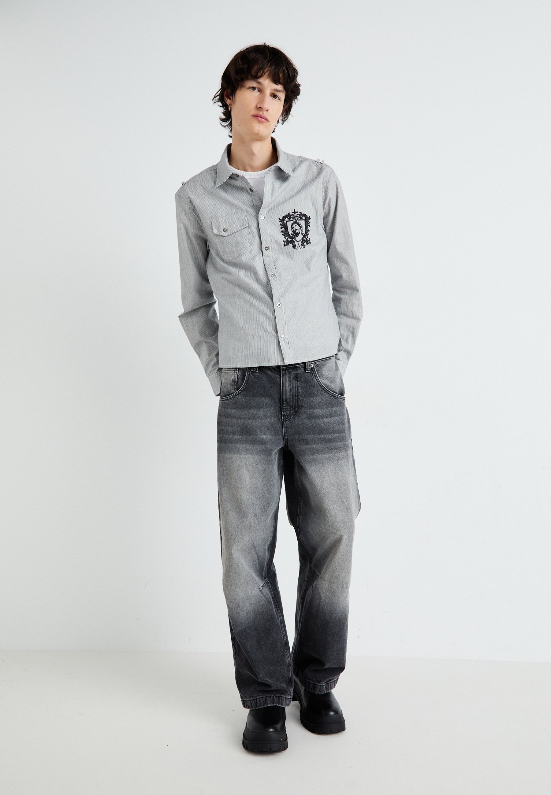 JADED LONDON Script ピンストライプ シャツ 半袖 Grey 送料込み Script Pinstripe Shirt | Jaded London | Clothing