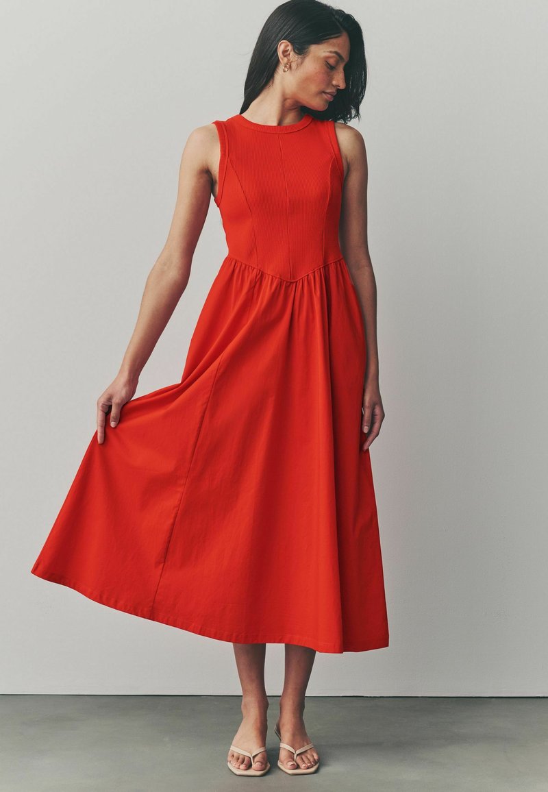 Next TALL FIT - MIX SLEEVELESS RACER MIDI - Päevakleit - red