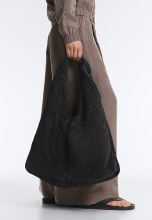 OYSHO, PLEATED BAG - Sac à main - black