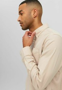 Jack & Jones PREMIUM JPRBLUBROOK OXFORD  NOOS - Camisa - sand
