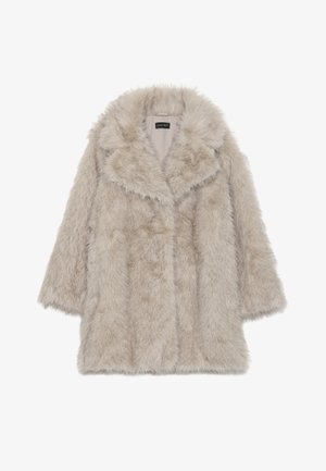 Faux-Fur-Mantel in hellem Beige mit großem Kragen, weiten Ärmeln und einem plüschigen Textur. Verfügt über einen einfachen Frontverschluss ohne Knöpfe.