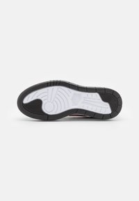 Jordan AIR JORDAN 1 ELEVATE - Tenisky - black/gym red/white