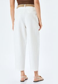 Koton Broek - off white