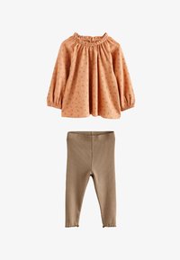 No seleccionado, orange ditsy floral