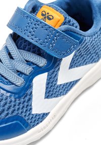 Hummel Chaussures fitness - blue yellow