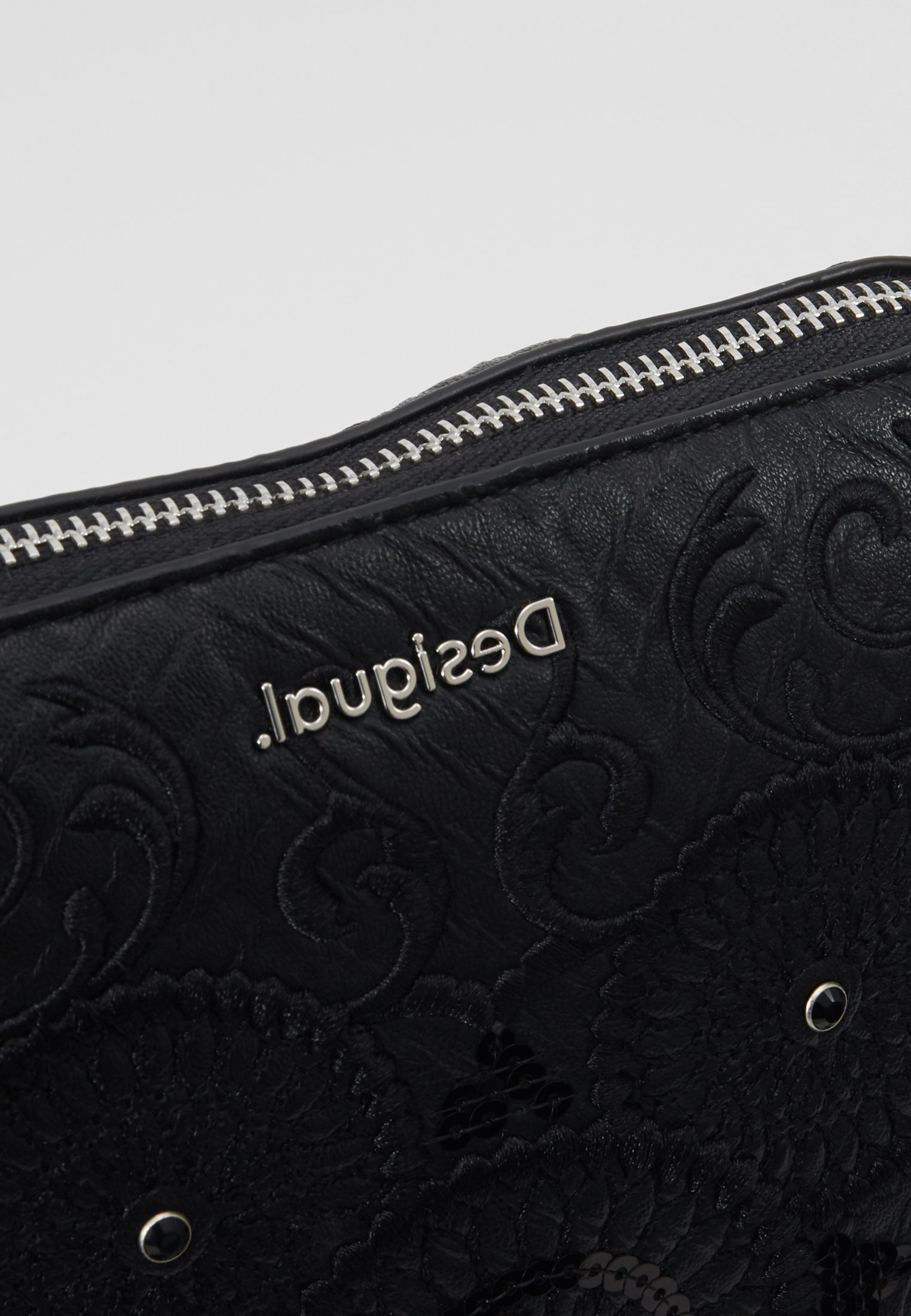Desigual BOLS MAJESTIC DEIA Skulderveske black Zalando.no Desigual BOLS MAJESTIC DEIA Skulderveske black Zalando.no