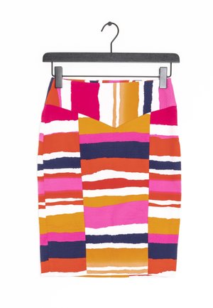 Spódnica ołówkowa