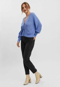 Vero Moda VMLEA V NECK CUFF CARDIGAN  - Kardigan - grapemist