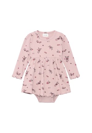 Rosa geripptes Babybody mit langen Ärmeln, kleinem Blumenmuster und einem am Taillenbund angesetzten, gerafften Rock.