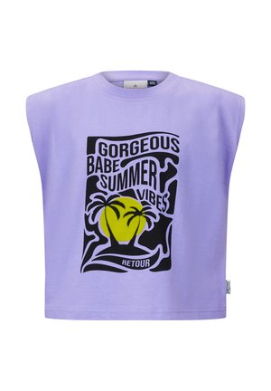 Korte mouwen lavendelkleurige katoenen top met een zwarte grafische print van palmbomen en tekst: "GORGEOUS BABE SUMMER VIBES".