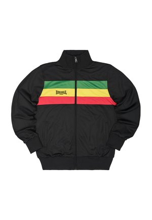 Veste noire zippée avec des bandes horizontales vertes, jaunes et rouges traversant la poitrine et le logo "Lonsdale London" sur le côté gauche.