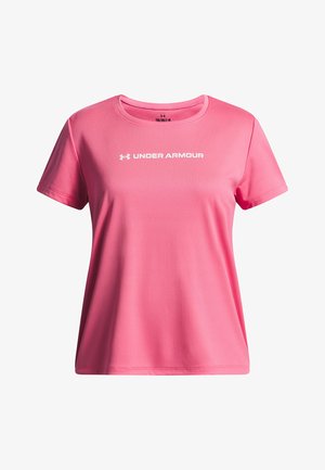 Růžové sportovní tričko s krátkým rukávem vyrobené z lehké látky, s kulatým výstřihem a bílým logem "UNDER ARMOUR" na hrudi.