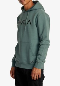 RVCA BIG - Mikina s kapucňou - gnb0